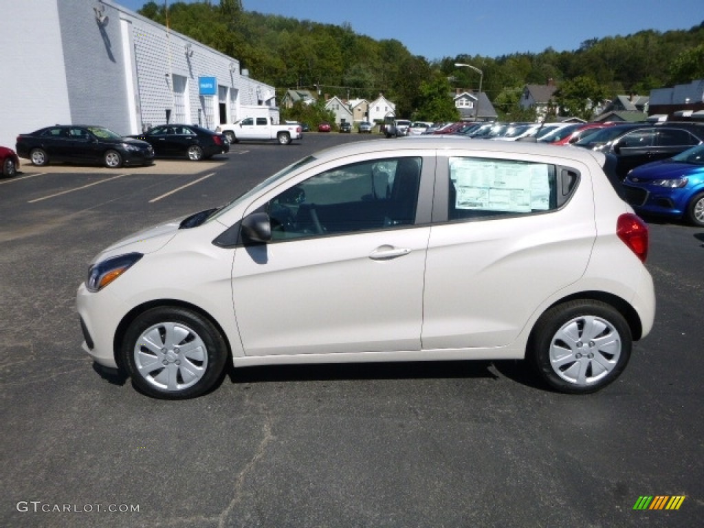 Toasted Marshmallow Metallic 2017 Chevrolet Spark LS Exterior Photo #116030052