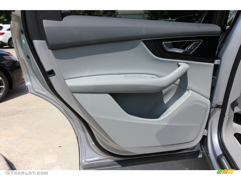 2017 Audi Q7 3.0T quattro Premium Plus Black Door Panel Photo #116031411
