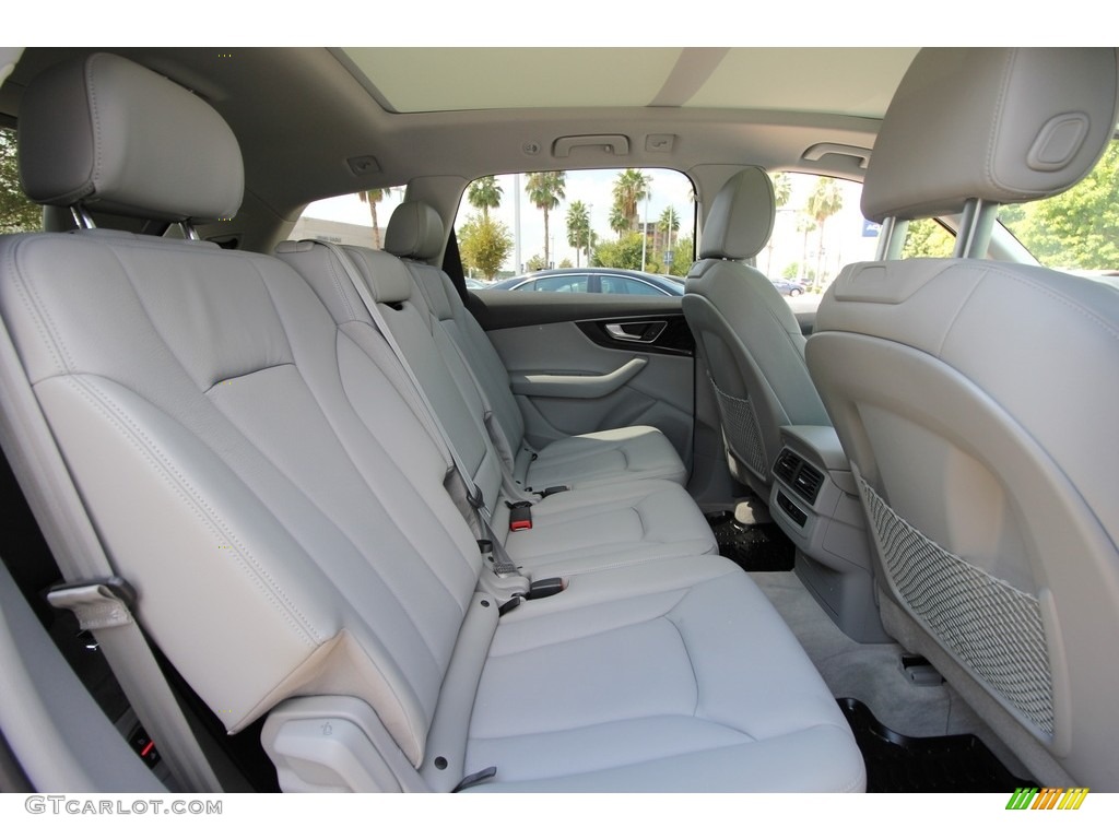 Black Interior 2017 Audi Q7 3.0T quattro Premium Plus Photo #116031555