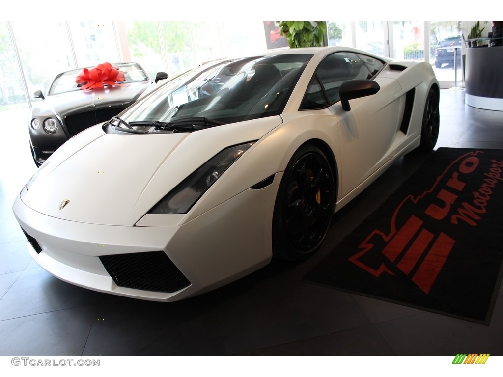 2004 Gallardo Coupe - Balloon White / Nero Perseus photo #1