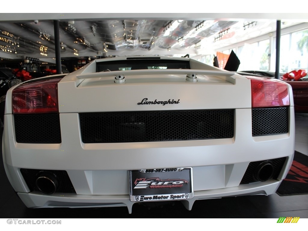 2004 Gallardo Coupe - Balloon White / Nero Perseus photo #12