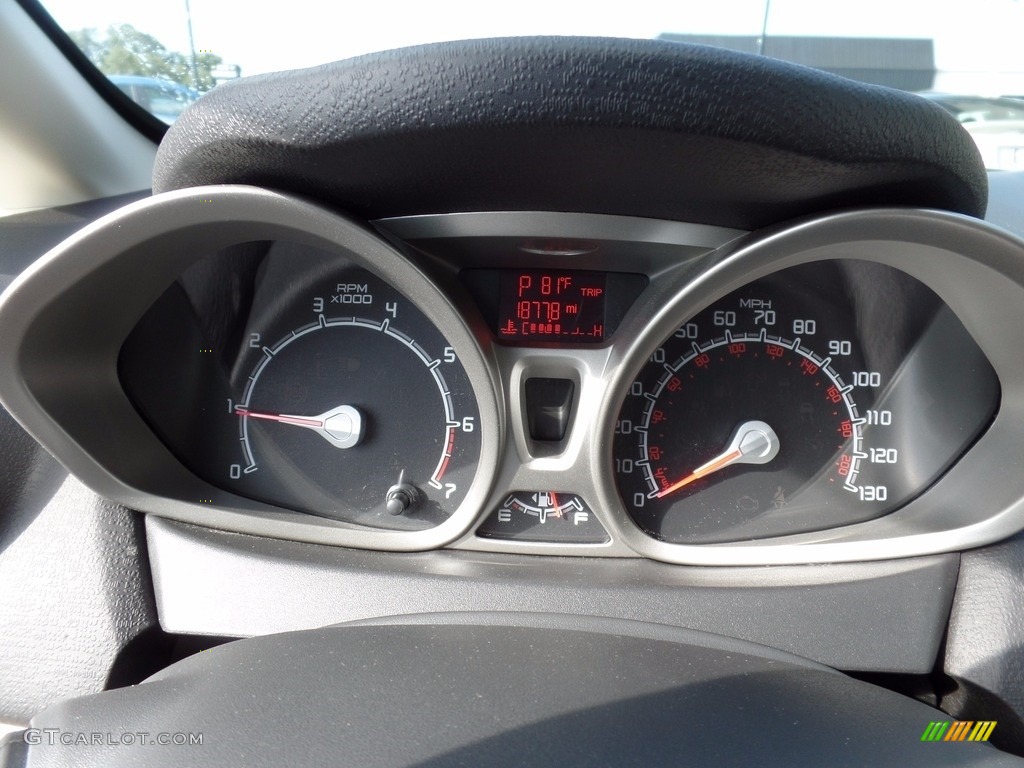 2013 Fiesta SE Hatchback - Ingot Silver / Charcoal Black/Light Stone photo #16