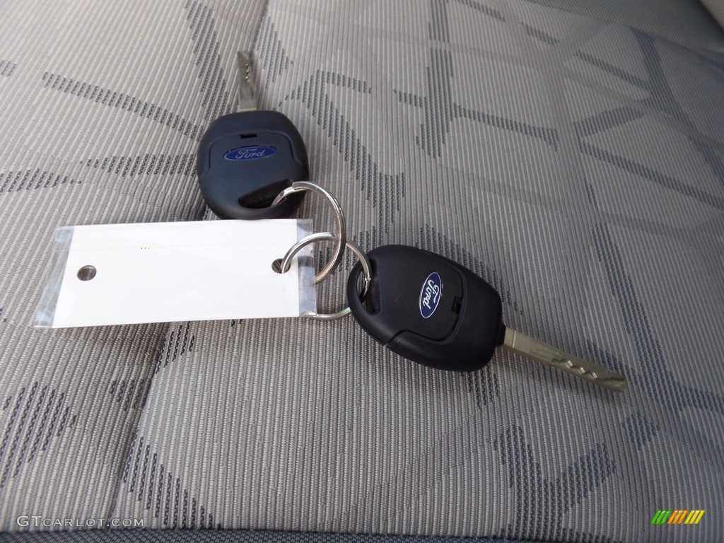 2013 Fiesta SE Hatchback - Ingot Silver / Charcoal Black/Light Stone photo #20
