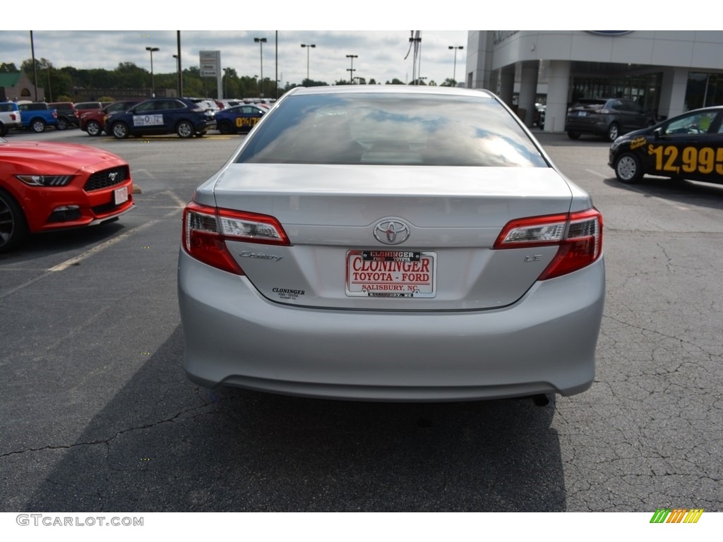2013 Camry LE - Classic Silver Metallic / Ivory photo #4