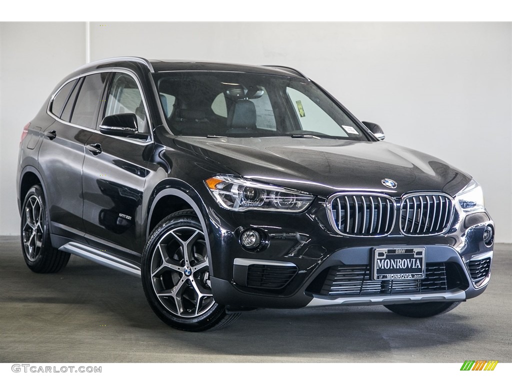 Black Sapphire Metallic 2017 BMW X1 sDrive28i Exterior Photo #116048457