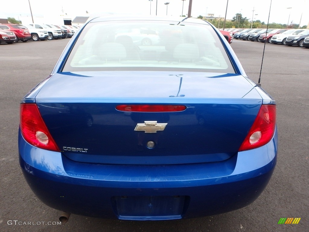 2005 Cobalt Sedan - Arrival Blue Metallic / Gray photo #3
