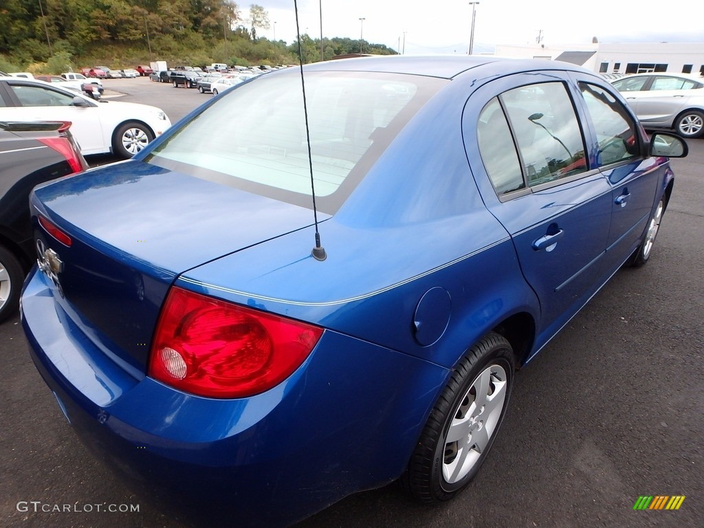 2005 Cobalt Sedan - Arrival Blue Metallic / Gray photo #4