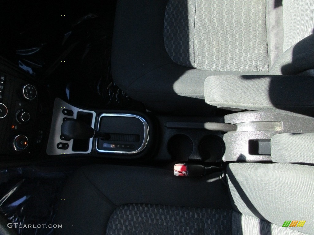 2008 HHR LS - Sandstone Metallic / Ebony Black photo #18