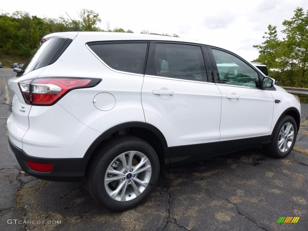 2017 Escape SE 4WD - Oxford White / Charcoal Black photo #2