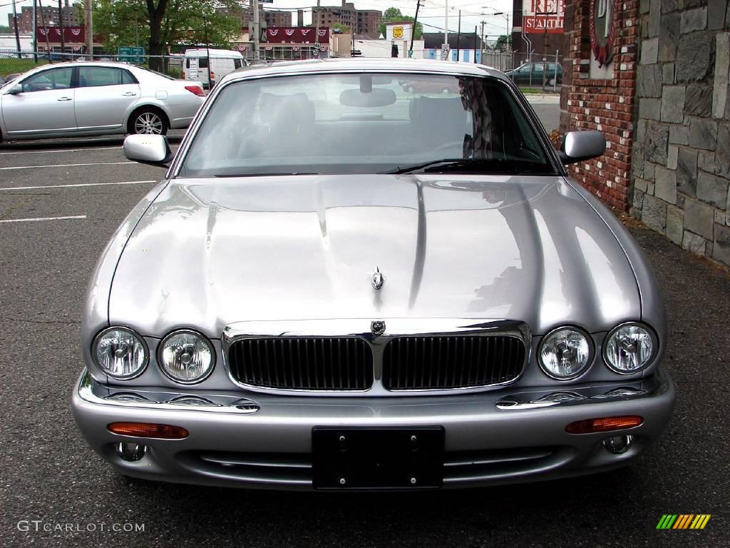 Platinum Jaguar XJ