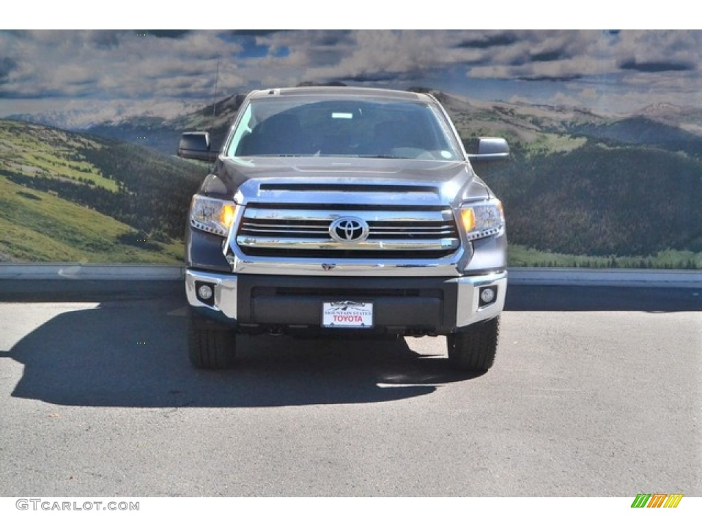 2017 Tundra SR5 CrewMax 4x4 - Magnetic Gray Metallic / Black photo #2