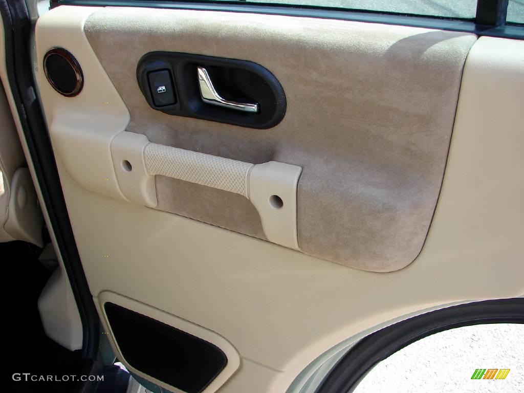 2004 Discovery SE - Giverny Green / Alpaca Beige photo #15