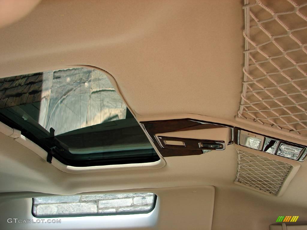 2004 Discovery SE - Giverny Green / Alpaca Beige photo #17