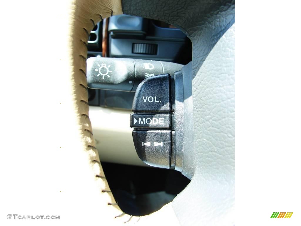 2004 Discovery SE - Giverny Green / Alpaca Beige photo #25