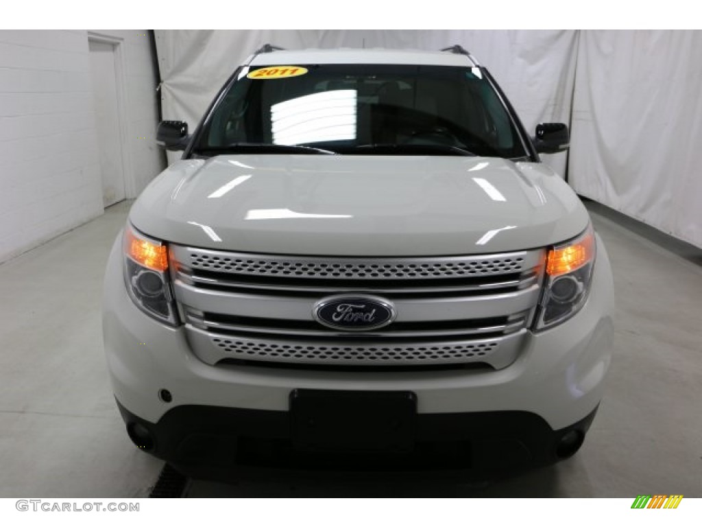 2011 Explorer XLT 4WD - White Suede / Medium Light Stone photo #29