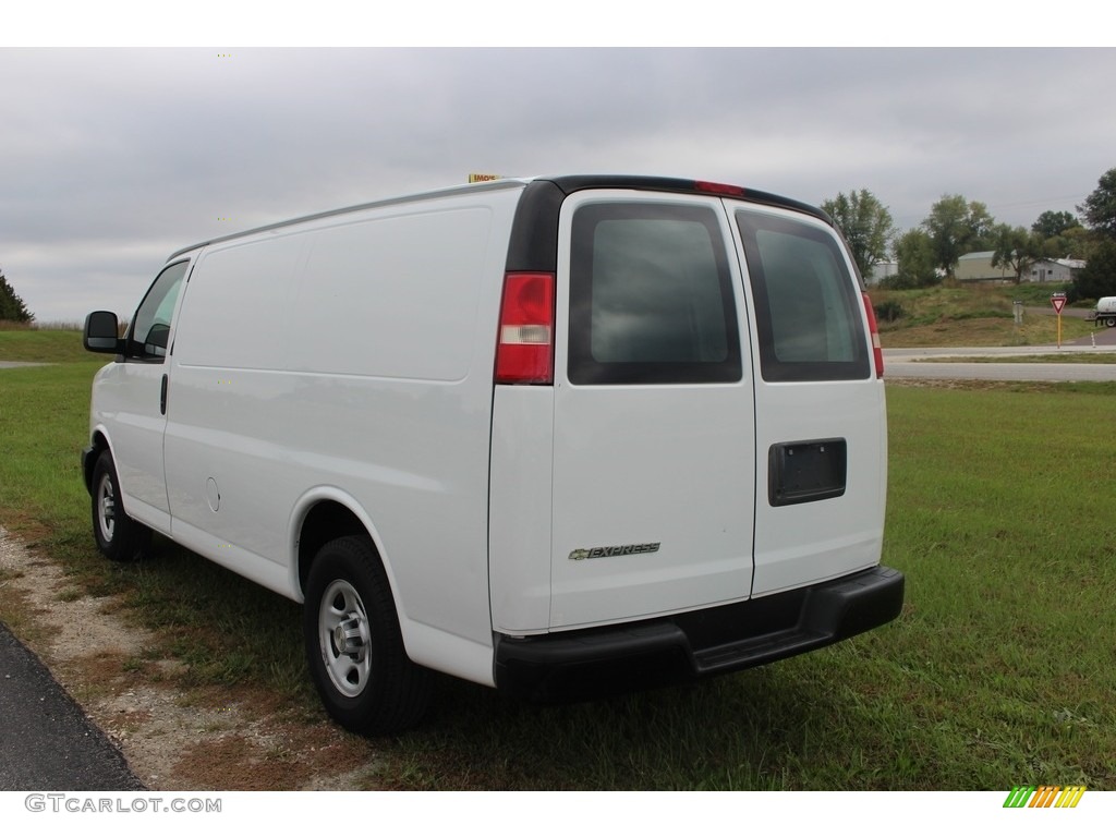 2008 Express 1500 Cargo Van - Summit White / Medium Pewter photo #21