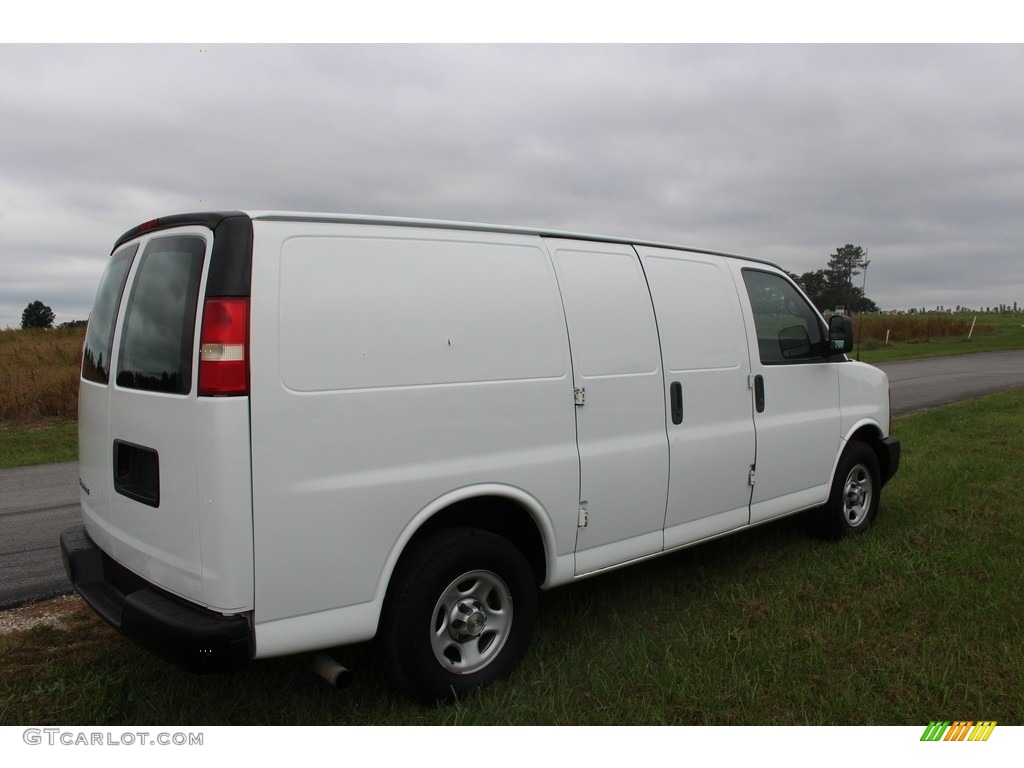 2008 Express 1500 Cargo Van - Summit White / Medium Pewter photo #22