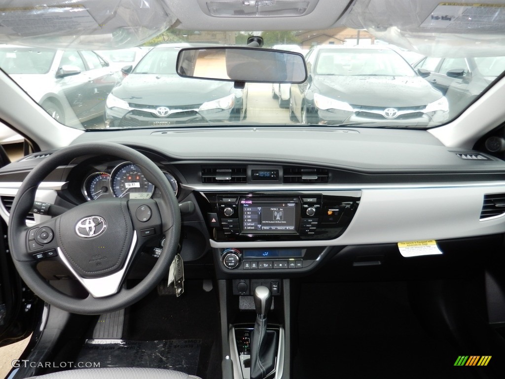 2016 Corolla LE - Black Sand Pearl / Ash photo #4