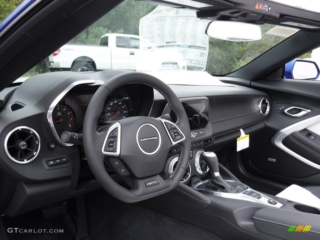2017 Chevrolet Camaro LT Convertible Ceramic White Dashboard Photo #116082566