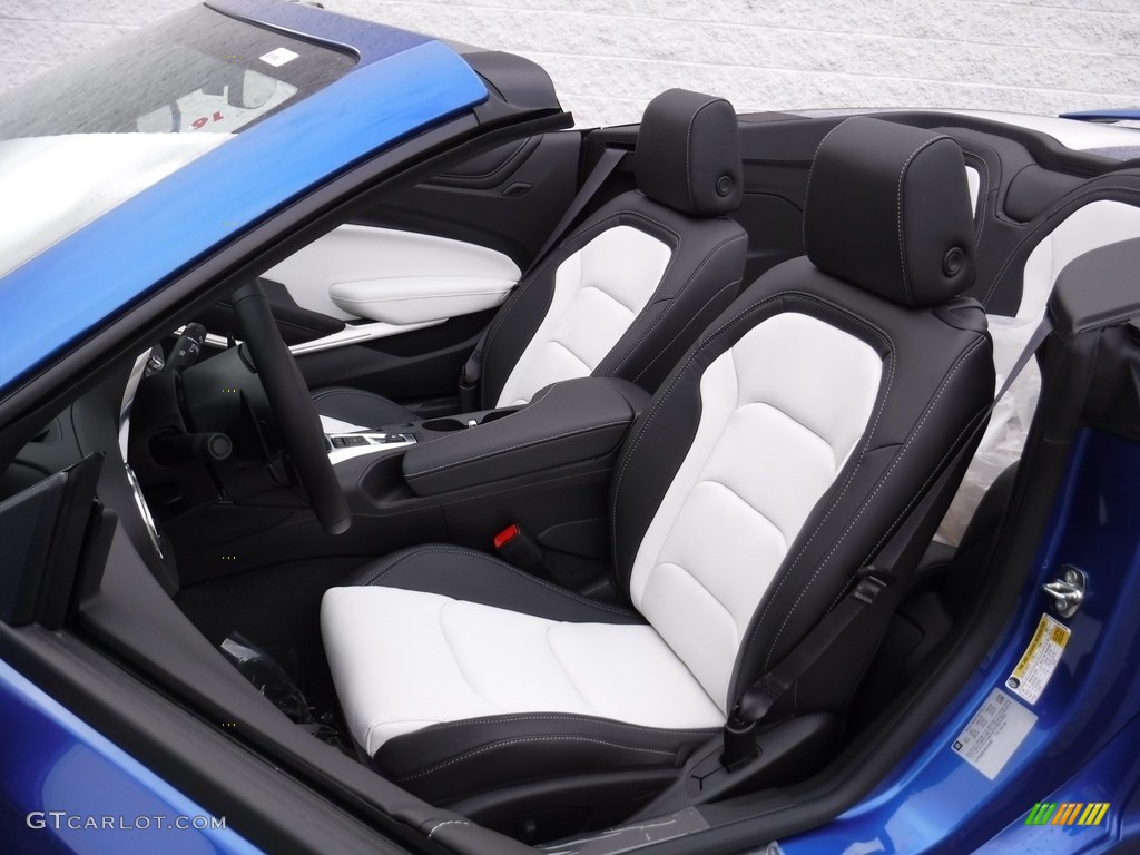 2017 Chevrolet Camaro LT Convertible Front Seat Photo #116082581