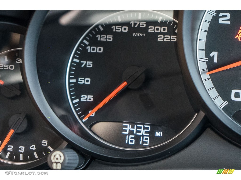 2016 Porsche 911 Turbo Cabriolet Gauges Photos