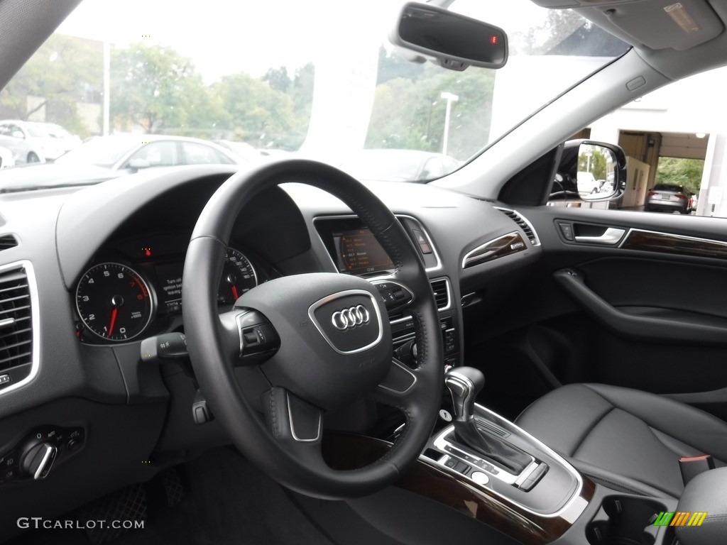 2016 Q5 2.0 TFSI Premium quattro - Brilliant Black / Black photo #17