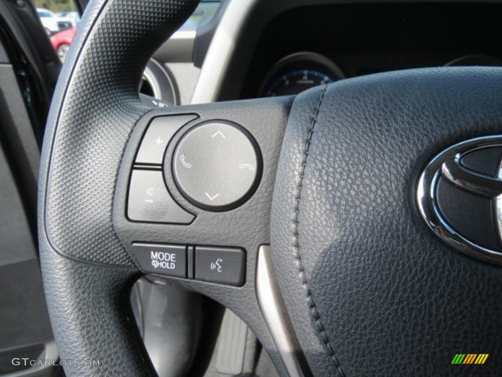 2017 Toyota RAV4 LE AWD Controls Photo #116092577