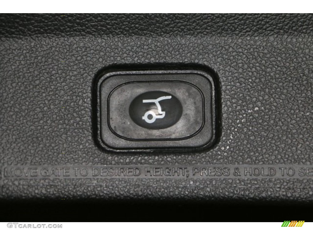 2016 Explorer Limited 4WD - Ingot Silver Metallic / Ebony Black photo #34