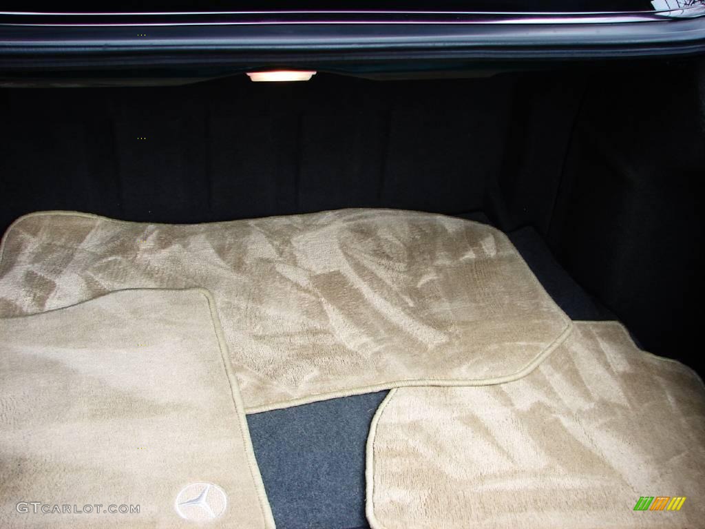1998 E 300TD Sedan - Brilliant Emerald Green Metallic / Parchment photo #33
