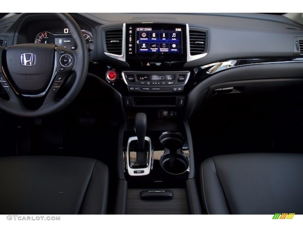 2017 Honda Ridgeline RTL-E AWD Black Dashboard Photo #116097575