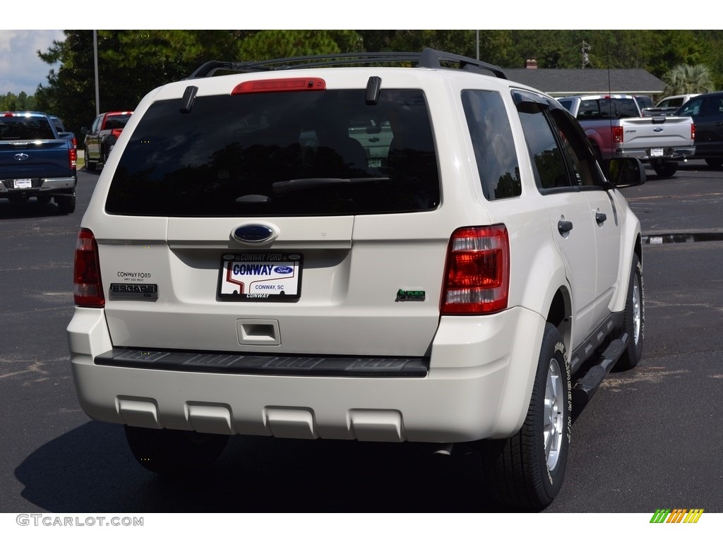 2012 Escape XLT V6 - White Suede / Stone photo #3