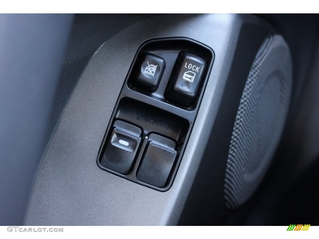 2011 Eclipse GS Coupe - Northstar White / Dark Charcoal photo #41