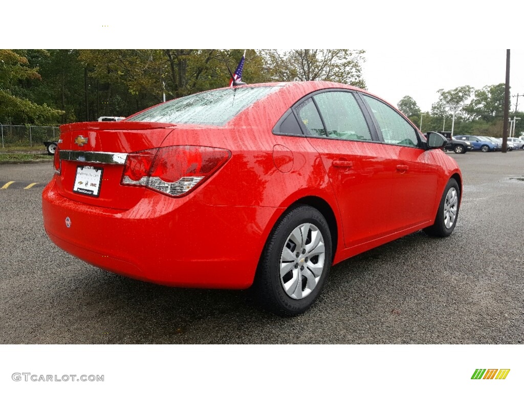 2014 Cruze LS - Red Hot / Jet Black/Medium Titanium photo #7