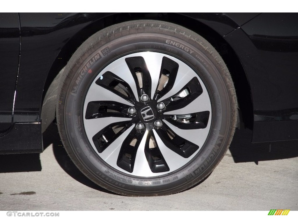 2017 Honda Accord Hybrid Touring Sedan Wheel Photo #116114822