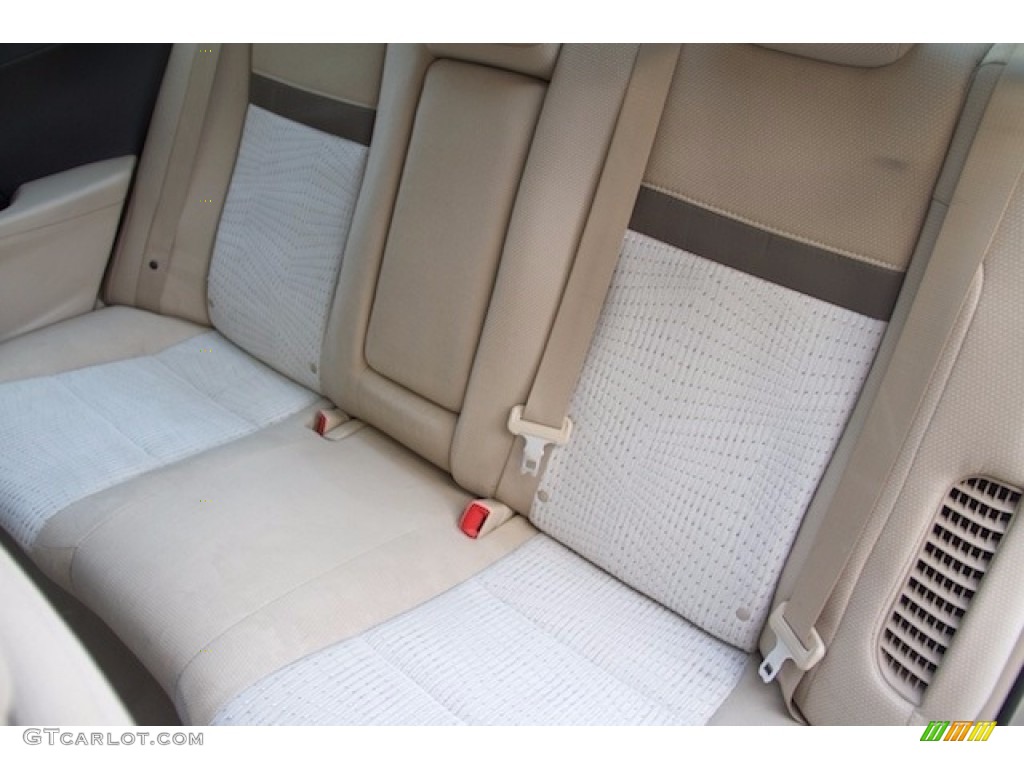 2013 Camry Hybrid LE - Champagne Mica / Light Gray photo #15