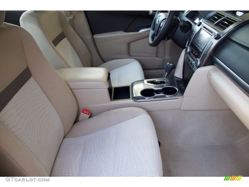 2013 Camry Hybrid LE - Champagne Mica / Light Gray photo #18