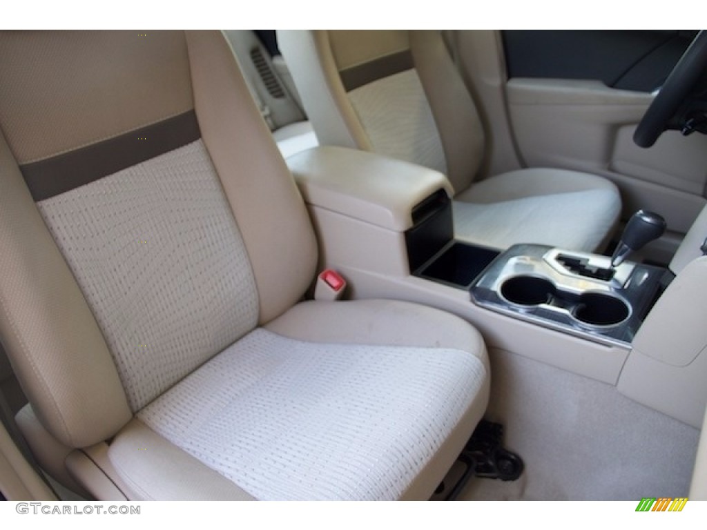 2013 Camry Hybrid LE - Champagne Mica / Light Gray photo #19