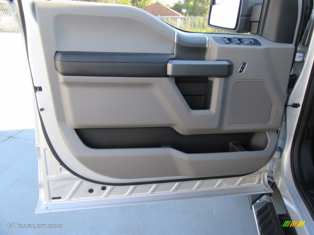 2016 F150 XLT SuperCrew 4x4 - Ingot Silver / Medium Earth Gray photo #21