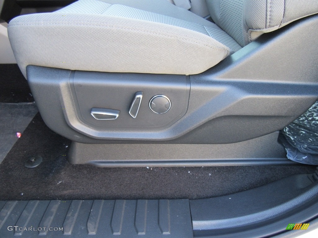 2016 F150 XLT SuperCrew 4x4 - Ingot Silver / Medium Earth Gray photo #24