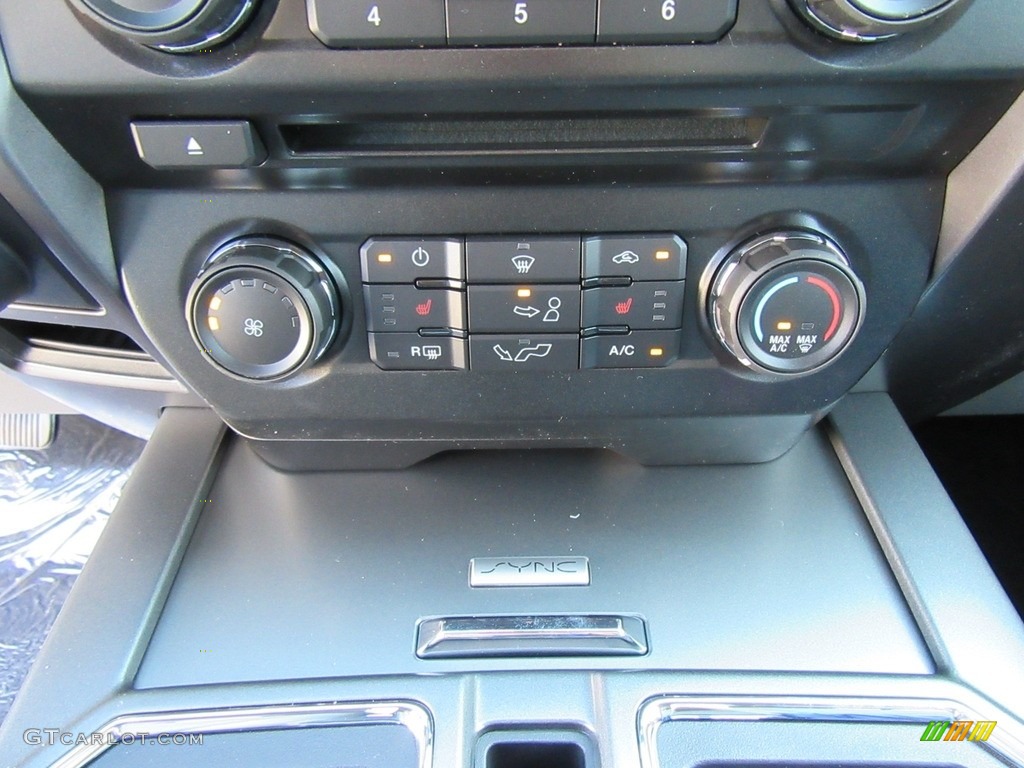 2016 F150 XLT SuperCrew 4x4 - Ingot Silver / Medium Earth Gray photo #29