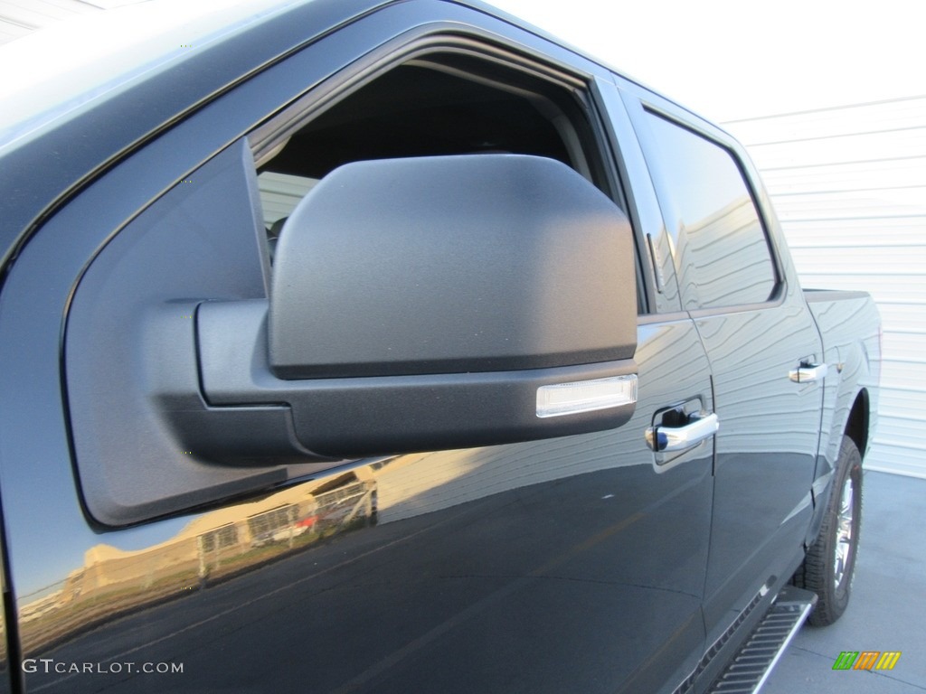 2016 F150 XLT SuperCrew 4x4 - Shadow Black / Medium Earth Gray photo #13