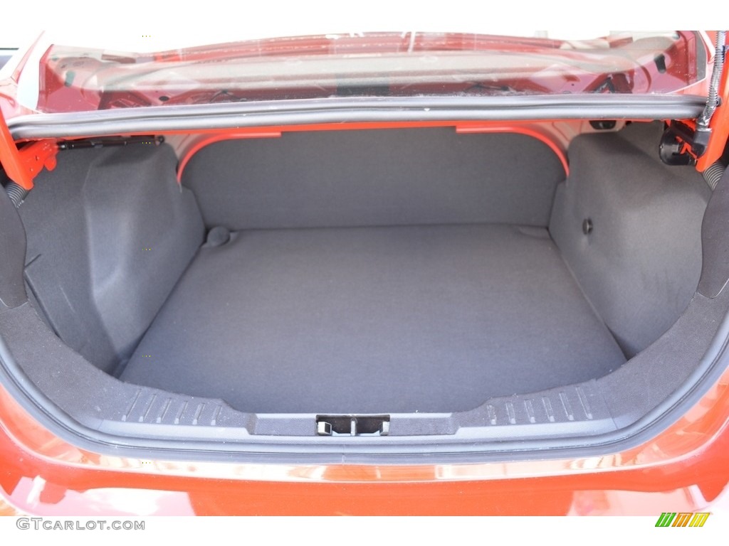 2014 Focus SE Sedan - Race Red / Charcoal Black photo #12
