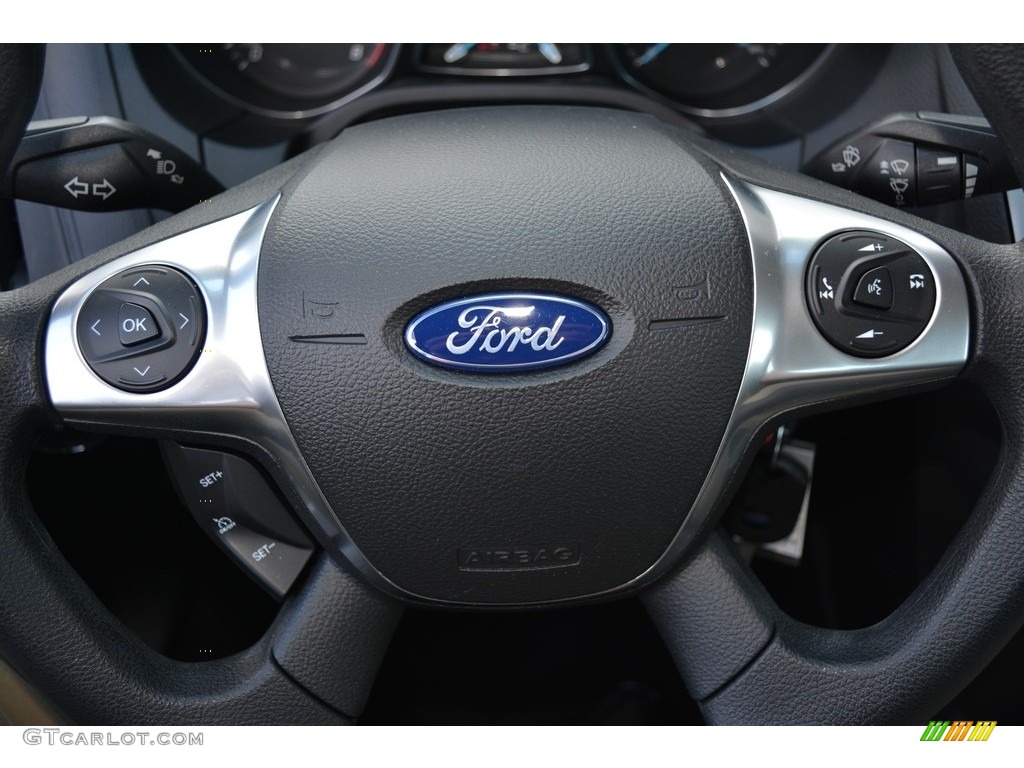2014 Focus SE Sedan - Race Red / Charcoal Black photo #19