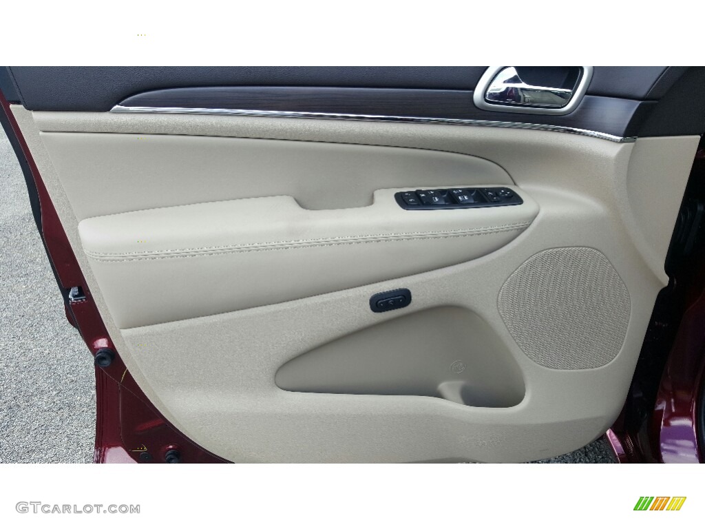 2017 Jeep Grand Cherokee Overland 4x4 Brown/Light Frost Beige Door Panel Photo #116121820