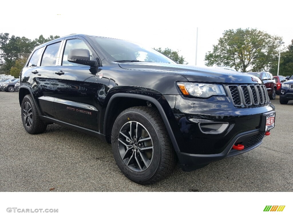 Diamond Black Crystal Pearl Jeep Grand Cherokee