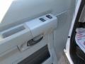 Oxford White - E Series Van E150 Commercial Photo No. 17