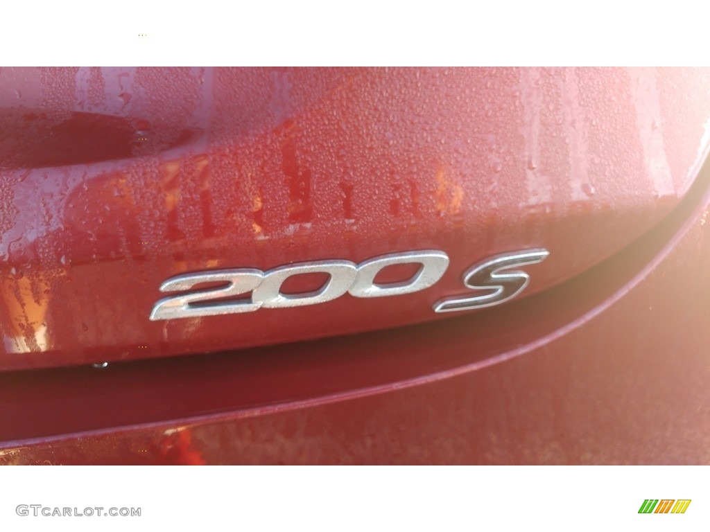 2015 200 S - Velvet Red Pearl / Black photo #6