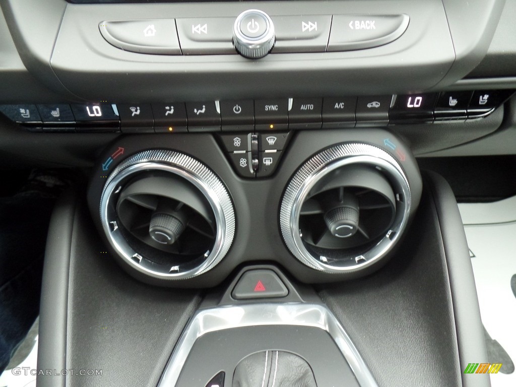 2017 Chevrolet Camaro SS Coupe Controls Photo #116132281