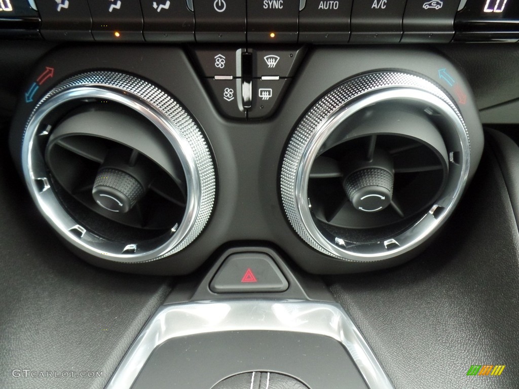 2017 Chevrolet Camaro SS Coupe Controls Photo #116132350