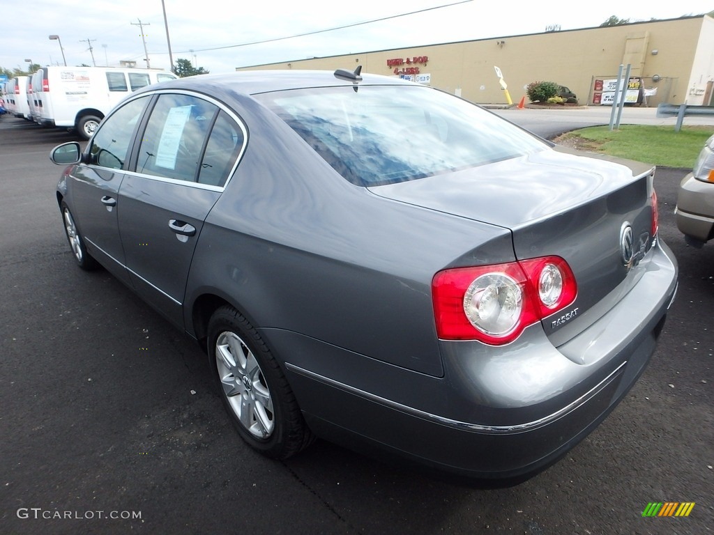 2006 Passat 2.0T Sedan - United Grey Metallic / Black photo #2